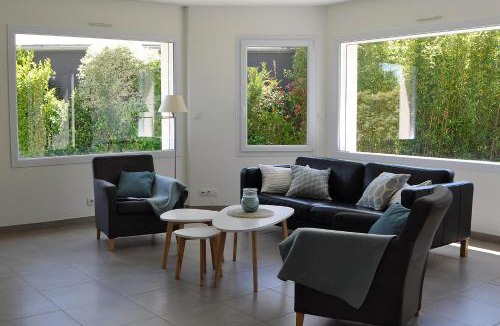 Saint-Lunaire Apartment | Maison Roche Blanche