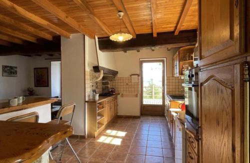 Laprugne House | Maison rustique avec cheminée, jardin et animaux admis à Laprugne - FR-1-489-184
