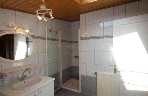 Chamboeuf House | Maison rustique avec jardin à Aveizieux, animaux admis - FR-1-496-175