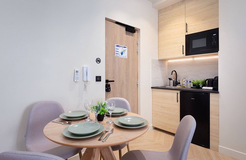 Billancourt–Rives de Seine Hotel | Maison Solférino