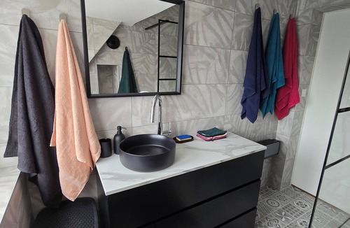 Coudekerque-Branche House | Maison Spacieuse, Agréable et Ensoleillé
