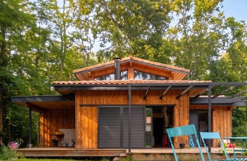Saint-Selve House | Maison spacieuse à Saint-Selve avec jardin et barbecue, 125 m².