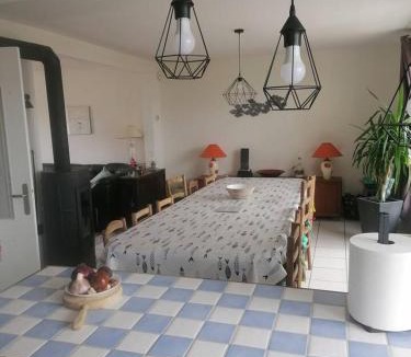 Dives-sur-Mer House | Maison spacieuse avec cheminée à Dives-sur-Mer