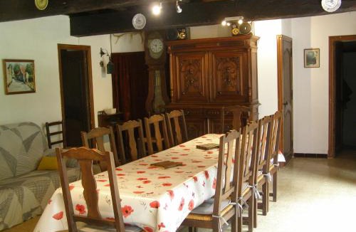 Camarade House | Maison spacieuse à Camarade avec grand jardin pour 15 personnes