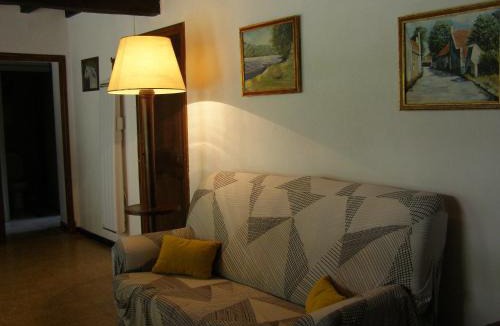 Camarade House | Maison spacieuse à Camarade avec grand jardin pour 15 personnes
