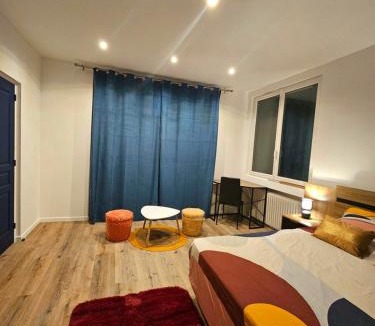 La Courade Bed & Breakfast | Maison spacieuse jardin Transat - Parking gratuit