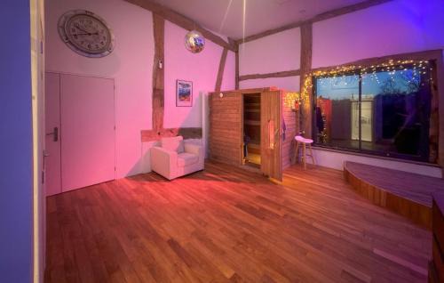 Saint-Ouen-du-Breuil House | Maison Spapiscine
