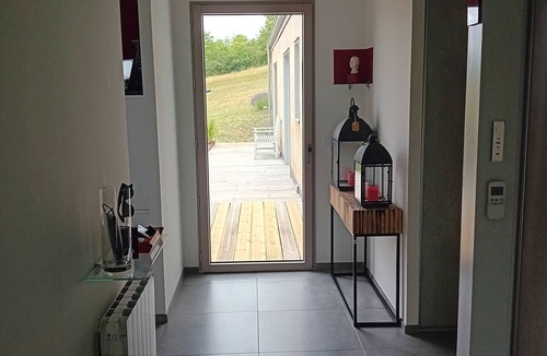 Mareil-sur-Mauldre House | Maison Tranquille Avec Vue. Mareil sur Mauldre