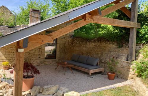 Deneze-sous-Doue House | Maison Troglodyte La Hulotte - Charme et tranquillité