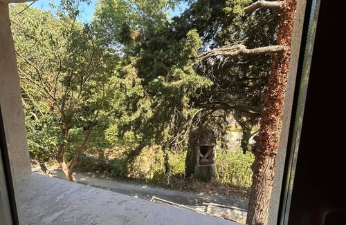 Lauris House | Maison Troglodyte du Jas, in the heart of Provence at the foot of the Luberon 30min from Aix