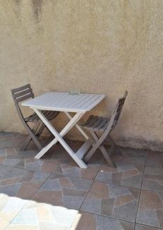 Chateauvert House | Maisonette bedogao