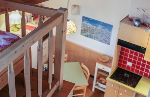 Avelengo Apartment | Maisonette "Meraner Blick" with Balcony & Wi-Fi; Parking Available