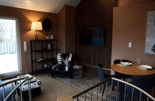 Mariaweiler-Hoven Apartment | Maisonette Wohnung mit Dachterrasse - keine Vermietung an Monteure No1