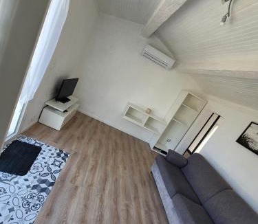 Callian House | Maisonnette avec piscine