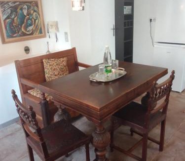 Le Puid House | Maisonnette de village du XVlle siécle