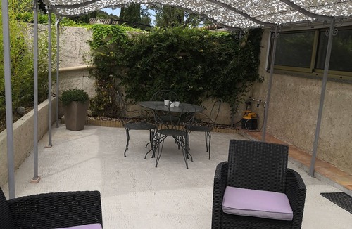 Grand Sud House | Maisonnette with swimming pool access, on the campsite