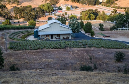 Lake Nacimiento House | Majestic 3 Bed, 2 story loft/majestic farm in Paso Robles
