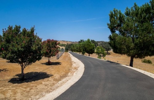 Lake Nacimiento House | Majestic 3 Bed, 2 story loft/majestic farm in Paso Robles