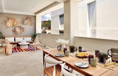 Bondi Beach Apartment | Majestic Beachfront
