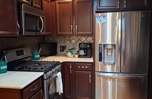 Ashtabula House | Majestic lake front home w/Private Beach in Ashtabula-Min from GOTL