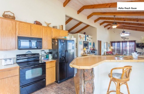 Captain Cook House | Makai Hideaway 600ft from Ocean Giant Deck Gameroom/10 day special in Fall