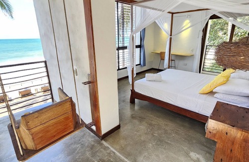 Palomino Hotel | Makao Beach Hotel