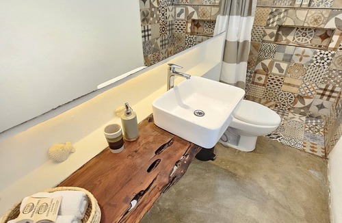 Palomino Hotel | Makao Beach Hotel