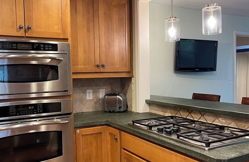 St. Matthews House | Make Derby Memories in this Charming 4-bedroom house located in St. Matthews!