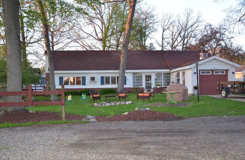 Brooklyn Cottage | Make memories at all sports Vinyard Lake!