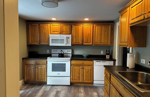 Sebago House | Make Summer Memories On Sebago Lake! Long Beach area - Roomy 3 Bedroom home