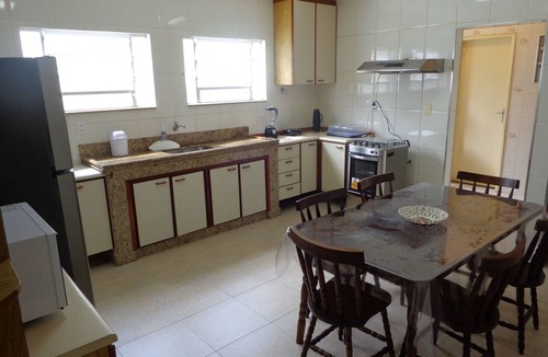Centro Apartment | MAKE YOURSELF AT HOME! Spacious, 4 bedrooms, air conditioning, free Wi-Fi, close to the street market!