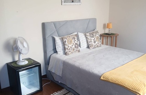 Porto da Cruz Cabin | Make yourself at home in a warm. Nóbrega House