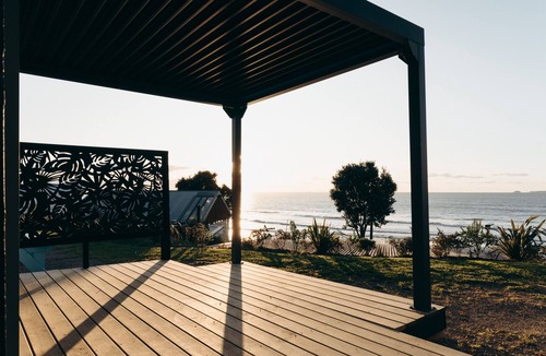 Maketu Cabin | Maketu Beachside Haven Crowsnest Cabin