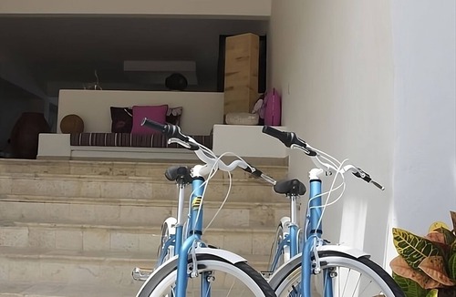 Zona Hotelera Norte House | Making The Best Memories Along The Way! Free Parking, Free Breakfast, Pools