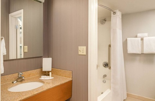 Twin Brook Hotel | Making The Best Memories Along The Way! 2 Comfortable Units, Pets Are Welcome!