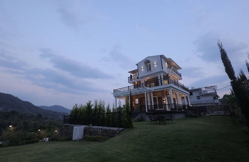 Bullawala Villa | Maktain Glance