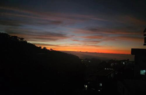 Baguio House | Malahiking Transient