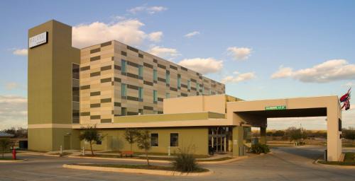 Cotulla Hotel | Malana Hotels & Suites