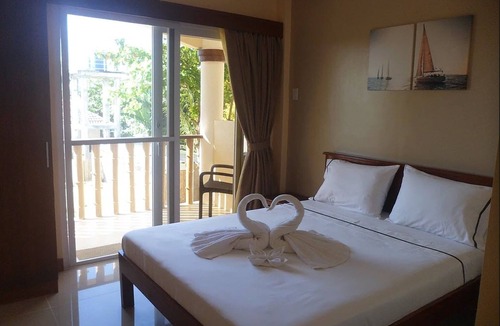 Daanbantayan Hotel | Malapascua Starlight Resort