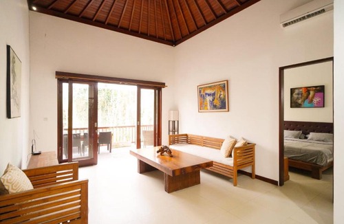 Petulu Villa | Malathi Private Suite with Jungle View