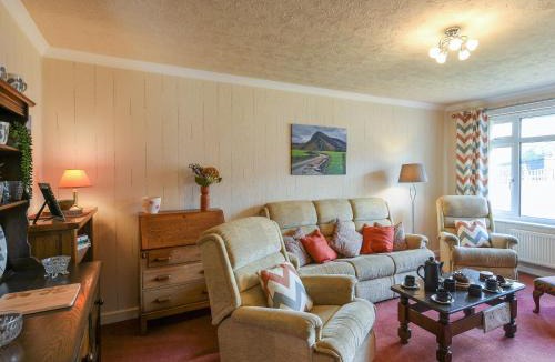 Bryn-crug House | Maldwyn