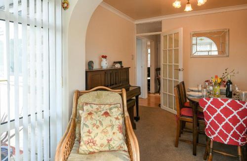 Bryn-crug House | Maldwyn