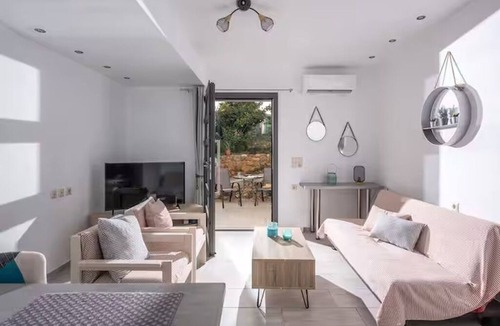Sissi Apartment | Malena Apartment by 8essentially