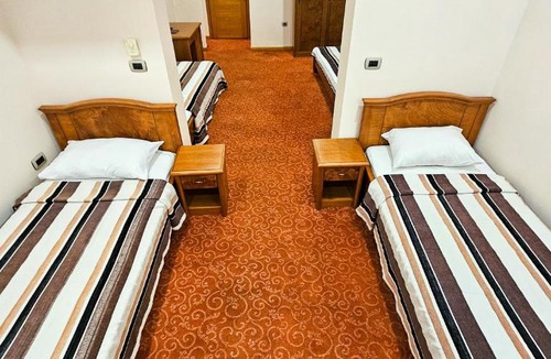 Podgorica Hotel | Mali Hotel BaMBiS