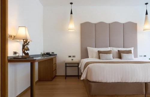 Kata Resort | Malisa Villa Suites - SHA Extra Plus