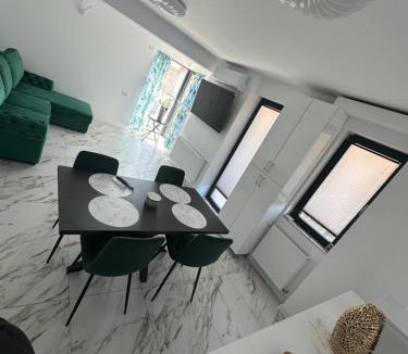 Jibert Apartment | Mall Residence