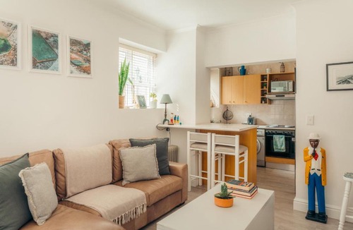 Kalk Bay Apartment | Malloom Cottage