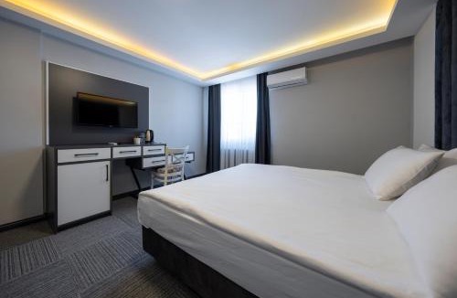 Anıttepe Mahallesi Hotel | Maltepe MANHATTAN OTEL