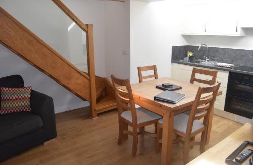 Malvern House | Malvern Stables