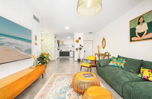 Nahariya Apartment | MAMAD - Achziv Chic Beach Haven by Sea N' Rent
